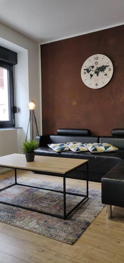 L'Estrade, Appartement De Standing En Hyper-Centre 萨尔格米纳 外观 照片